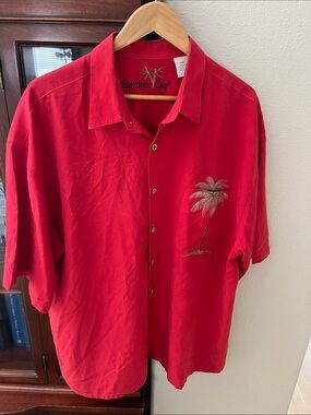 Bamboo Cay Men’s Bright Red Short-Sleeve Palm Embroidered Button-Down Shirt